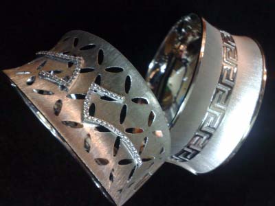 مدل النگو, مدل تک دست