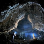 عابد گرسنه و ممانعت سگ,عابد گرسنه و طلب نان از آتش پرست و ممانعت سگ,عابد گرسنه و طلب نان از آتش پرست,عابد گرسنه و سگ آتش پرست