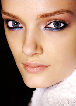 مدل ارایش چشم ابی