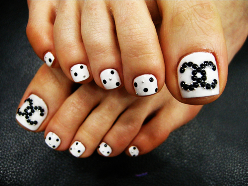 عکس مدل های لاک ناخن پا,عکس مدل لاک ناخن پا,عکس مدل لاک زدن ناخن پا