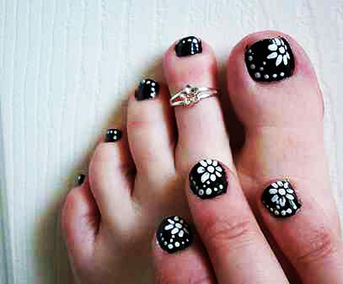 عکس مدل های لاک ناخن پا,عکس مدل لاک ناخن پا,عکس مدل لاک زدن ناخن پا